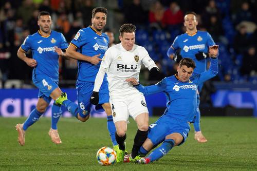 育界的深远 育界的深远